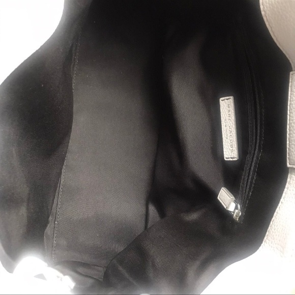 NWT, Marc Jacobs leather shoulder bag - Picture 6 of 7
